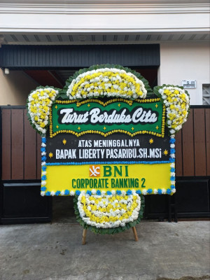 Papan Bunga Duka di Tanah Pinem