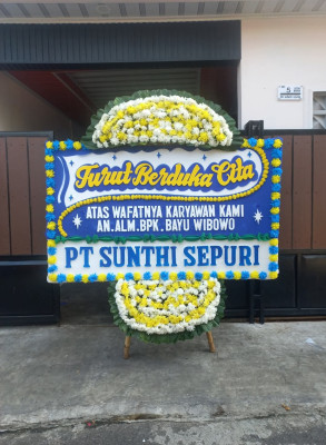 Papan Bunga Duka di Tanah Pinem