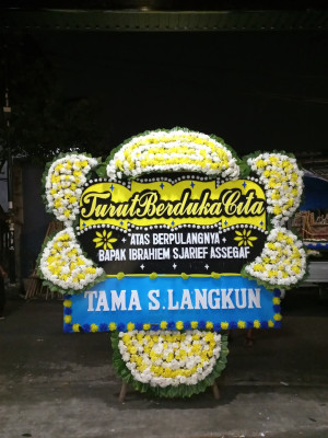 Papan Bunga Duka di Tanah Pinem
